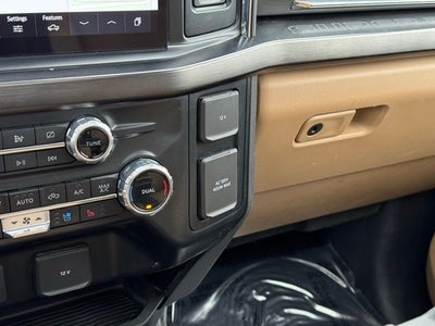 2023 Ford F-350SD Lariat w/ Twin Panel Moonroof + 360 Camera