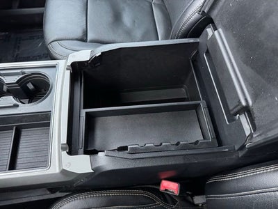 2019 Ford F-350SD Lariat w/ Navigation + Rear CHMSL Camera