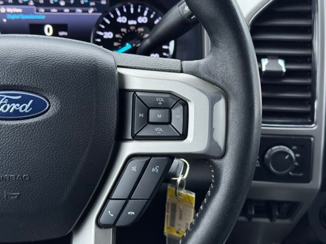 2019 Ford F-350SD Lariat w/ Navigation + Rear CHMSL Camera