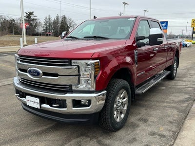 2019 Ford F-350SD Lariat w/ Navigation + Rear CHMSL Camera
