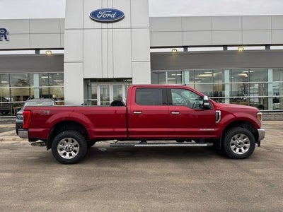 2019 Ford F-350SD Lariat w/ Navigation + Rear CHMSL Camera