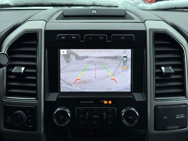 2019 Ford F-350SD Lariat w/ Navigation + Rear CHMSL Camera