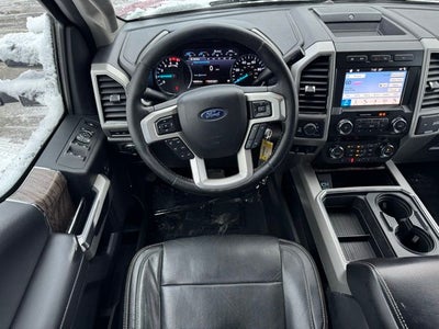 2019 Ford F-350SD Lariat w/ Navigation + Rear CHMSL Camera