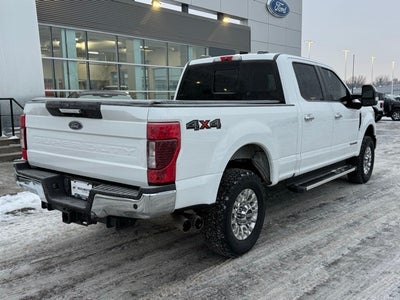 2022 Ford F-350SD Lariat Special w/ Twin Panel Moonroof + 360 Camera