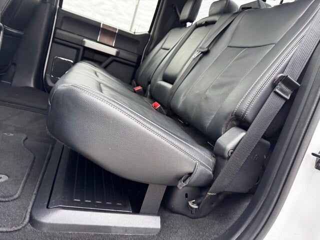 2022 Ford F-350SD Lariat Special w/ Twin Panel Moonroof + 360 Camera