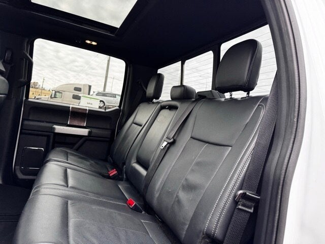 2022 Ford F-350SD Lariat Special w/ Twin Panel Moonroof + 360 Camera