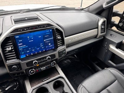 2022 Ford F-350SD Lariat Special w/ Twin Panel Moonroof + 360 Camera