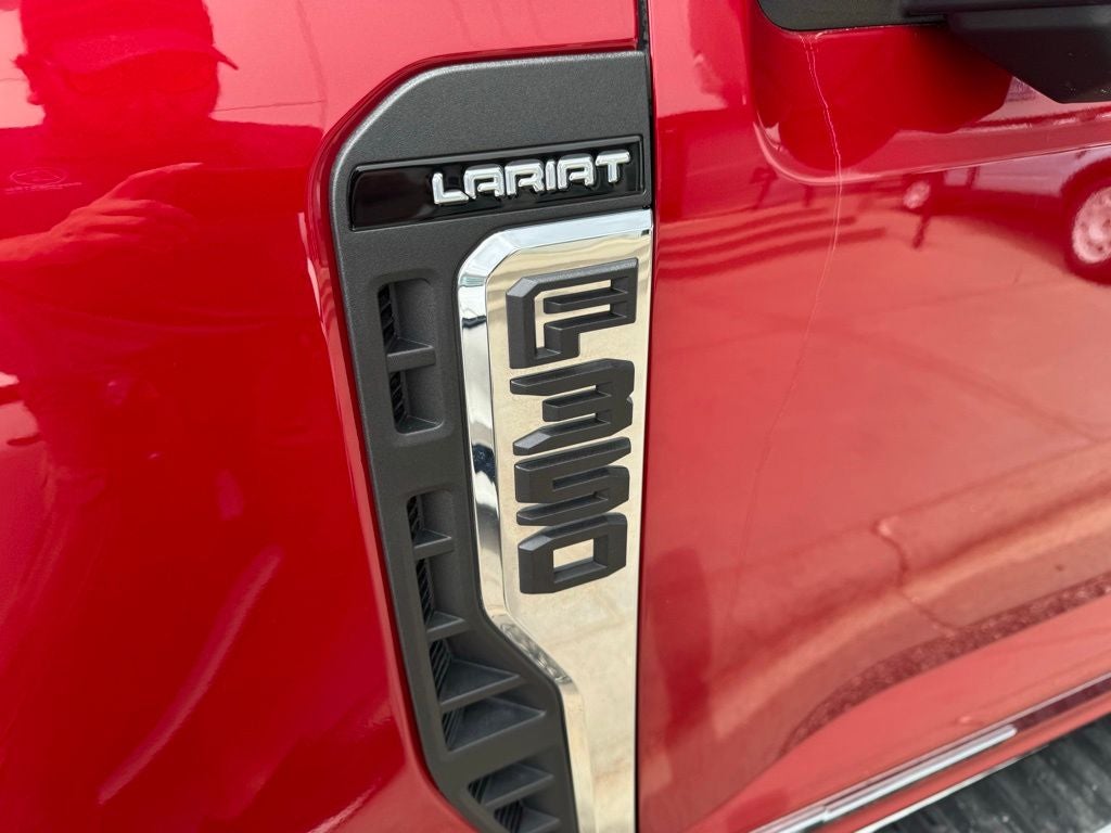 2023 Ford F-350SD Lariat