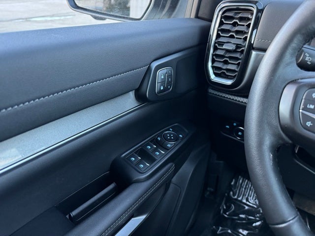 2024 Ford Ranger Lariat w/ Heated Steering Wheel + Tow Package