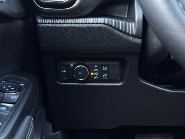 2024 Ford Ranger Lariat w/ Heated Steering Wheel + Tow Package