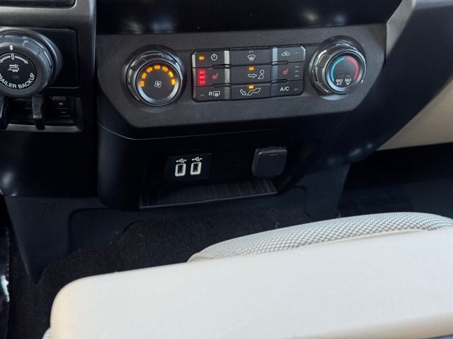 2019 Ford F-150 XLT w/ Navigation + Trailer Tow Package