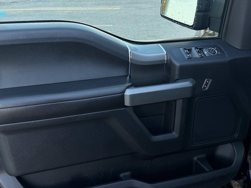 2017 Ford F-150 XLT w/Twin Panel Moonroof