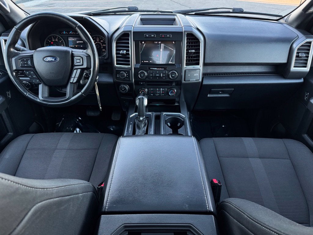 2017 Ford F-150 XLT w/Twin Panel Moonroof