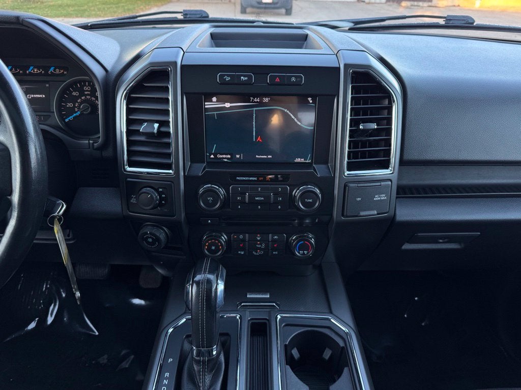2017 Ford F-150 XLT w/Twin Panel Moonroof