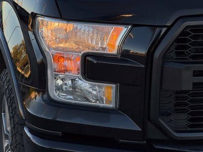 2017 Ford F-150 XLT w/Twin Panel Moonroof