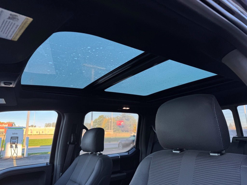 2017 Ford F-150 XLT w/Twin Panel Moonroof