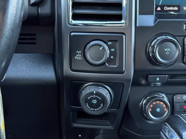 2017 Ford F-150 XLT w/Twin Panel Moonroof