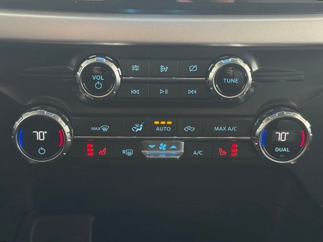2021 Ford F-150 Lariat w/ Tow Package & Tailgate Step