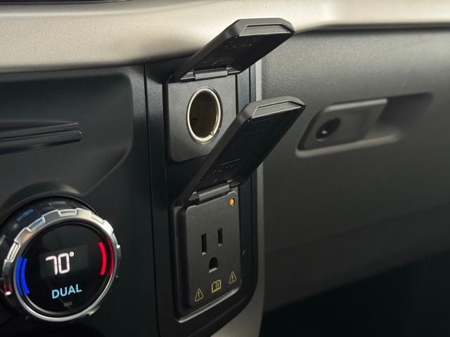 2021 Ford F-150 Lariat w/ Tow Package & Tailgate Step