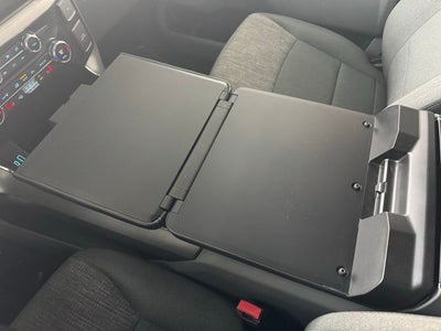 2021 Ford F-150 Lariat w/ Tow Package & Tailgate Step
