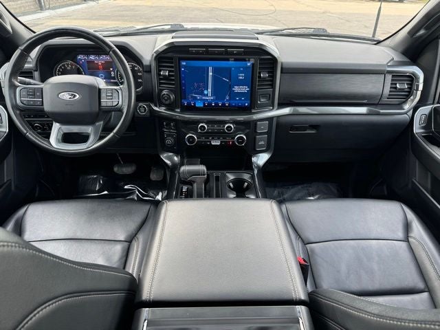 2023 Ford F-150 XLT w/ Twin Panel Moonroof + Trailer Tow Package