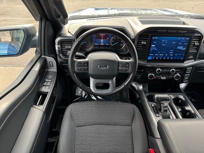 2023 Ford F-150 XLT w/ Intelligent Access + Power Sliding Rear Window
