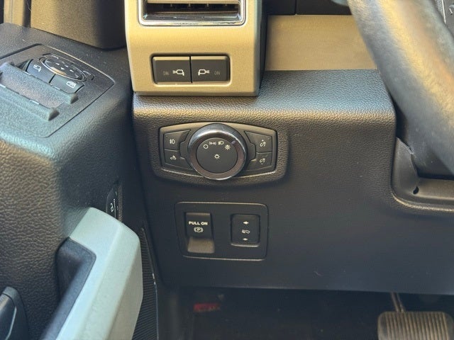 2019 Ford F-150 Lariat Special w/ w/ Heated Steering Wheel + Tow Package