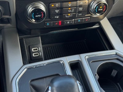 2019 Ford F-150 Lariat w/ Heated Steering Wheel + 157" Wheelbase / 6.5' B