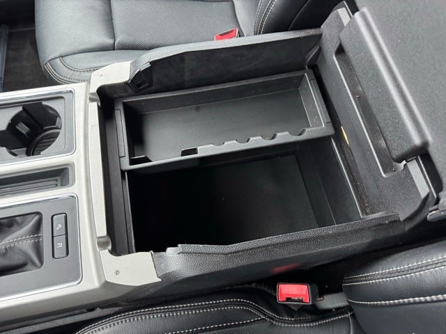 2019 Ford F-150 Lariat w/ Heated Steering Wheel + 157" Wheelbase / 6.5' B