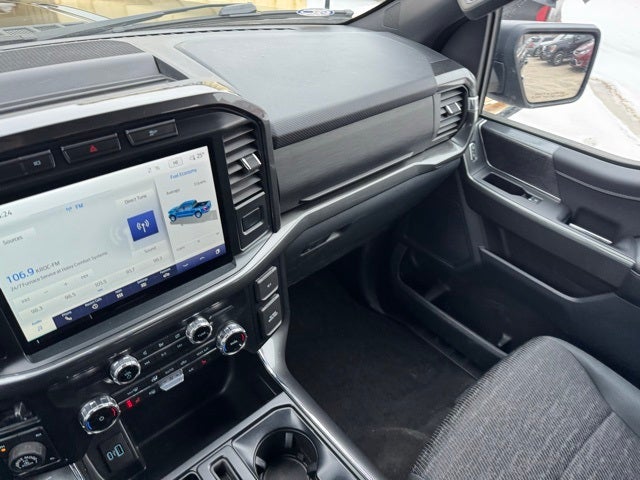 2022 Ford F-150 XLT w/ Power Slide Rear Window + Trailer Tow Package