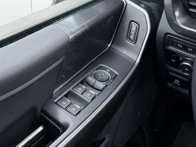 2022 Ford F-150 XLT w/ Power Slide Rear Window + Trailer Tow Package