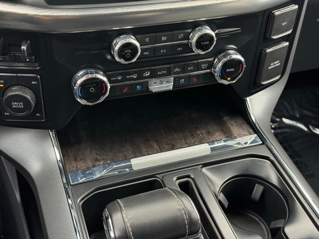 2023 Ford F-150 Lariat w/ Trailer Tow Package