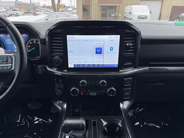 2023 Ford F-150 XLT w/ Twin Panel Moonroof + Max Tow / 157" Wheelbase