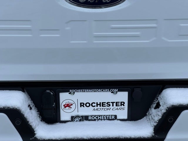 2023 Ford F-150 XLT w/ Twin Panel Moonroof + Max Tow / 157" Wheelbase