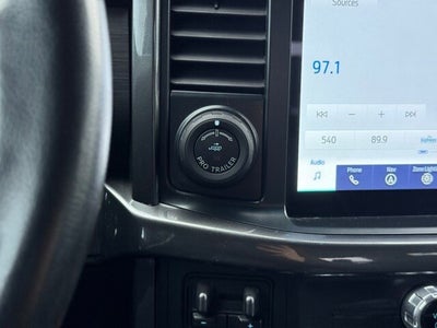 2023 Ford F-150 XLT w/ Twin Panel Moonroof + Max Tow / 157" Wheelbase