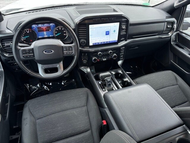 2023 Ford F-150 XLT w/ Twin Panel Moonroof + Max Tow / 157" Wheelbase