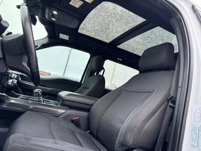 2023 Ford F-150 XLT w/ Twin Panel Moonroof + Max Tow / 157" Wheelbase