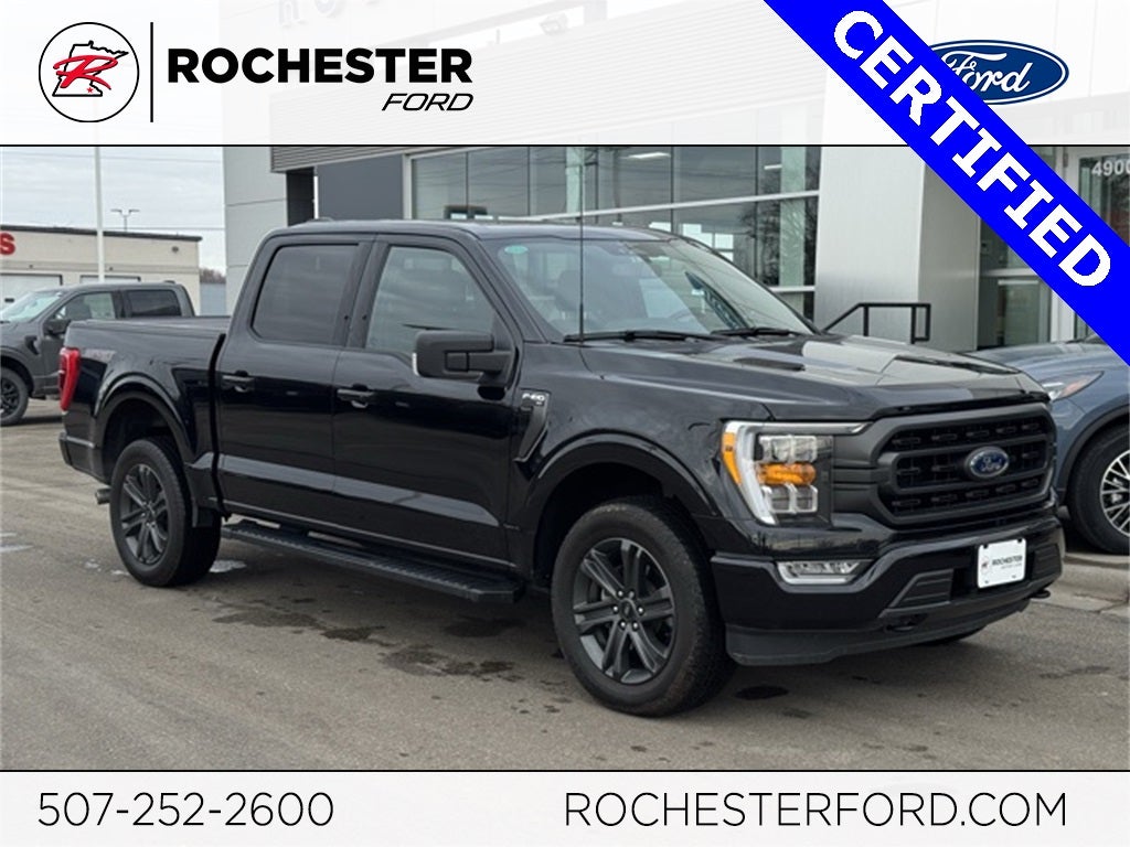 2023 Ford F-150 XLT w/ Twin Panel Moonroof + Trailer Tow Package