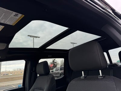 2023 Ford F-150 XLT w/ Twin Panel Moonroof + Trailer Tow Package