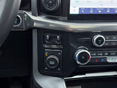 2023 Ford F-150 Lariat w/ Twin Panel Moonroof + 360 Camera