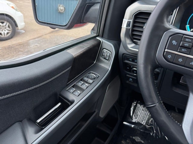 2023 Ford F-150 Lariat w/ Twin Panel Moonroof + 360 Camera