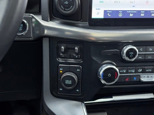 2023 Ford F-150 Lariat w/ Twin Panel Moonroof + 360 Camera