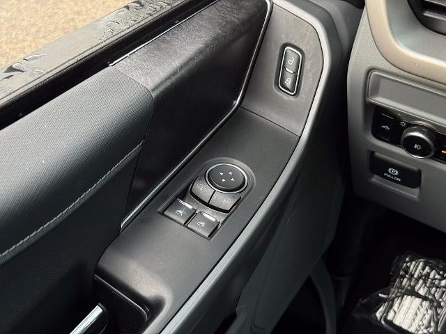 2023 Ford F-150 XLT w/8' Bed