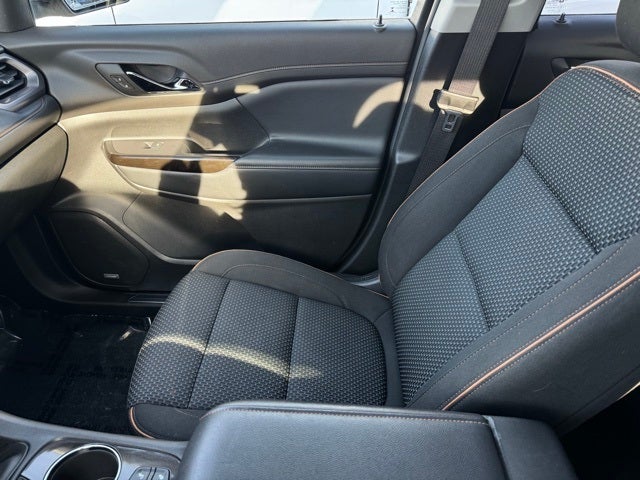 2020 GMC Acadia AT4 w/ Power Sunroof + Tow Package