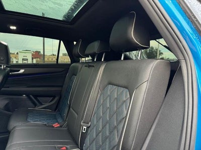 2024 Volkswagen Atlas Cross Sport 2.0T SEL Premium R-Line