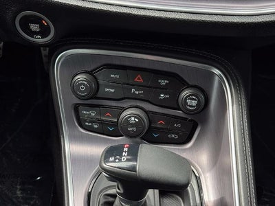 2017 Dodge Challenger SXT