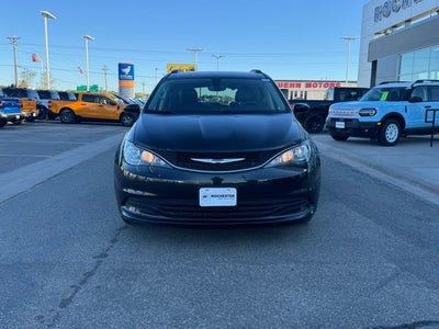 2020 Chrysler Voyager LXI