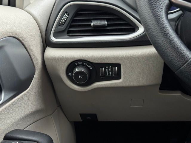 2019 Chrysler Pacifica Hybrid Touring Plus