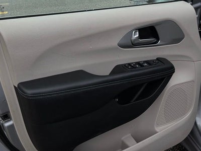 2019 Chrysler Pacifica Hybrid Touring Plus