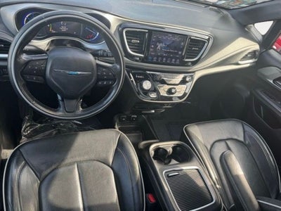 2020 Chrysler Pacifica Hybrid Limited